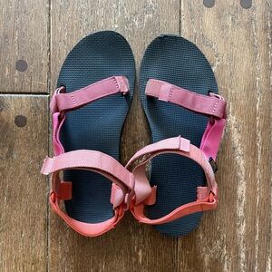 Pink/Red Teva Original Universal Sandals Size 8
